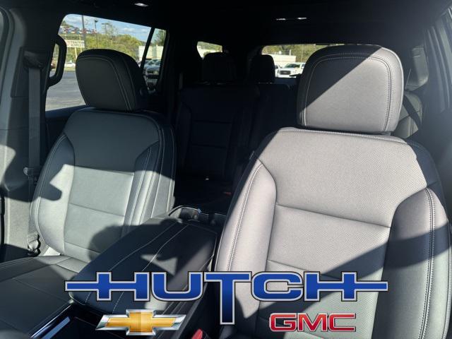 new 2026 Chevrolet Traverse car, priced at $50,140