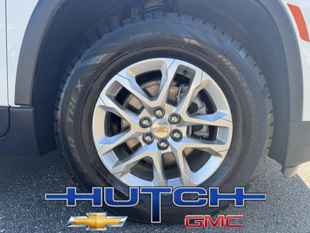 used 2023 Chevrolet Traverse car, priced at $25,998