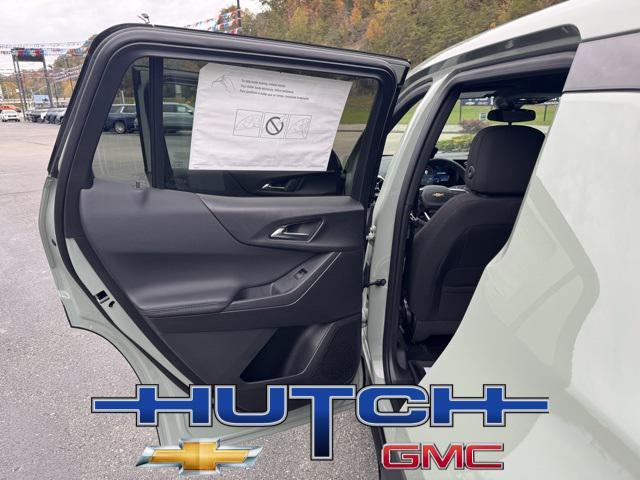 new 2026 Chevrolet Equinox car, priced at $31,802