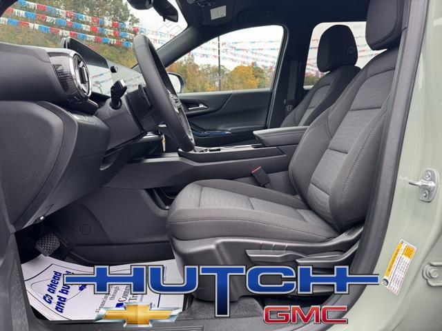 new 2026 Chevrolet Equinox car, priced at $31,802