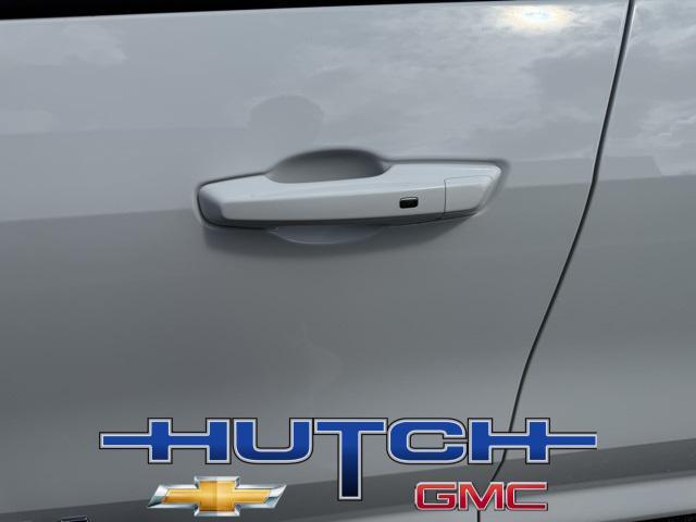 new 2025 Chevrolet Traverse car, priced at $40,350