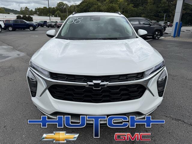 new 2025 Chevrolet Trax car, priced at $24,235