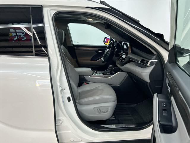 used 2020 Toyota Highlander car, priced at $34,900