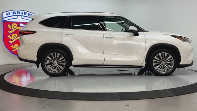used 2020 Toyota Highlander car, priced at $34,900