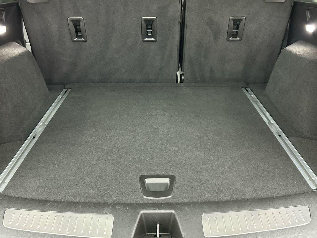 used 2020 Cadillac XT5 car, priced at $18,500