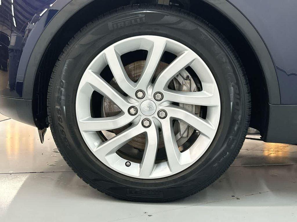 used 2018 Land Rover Discovery car, priced at $16,499