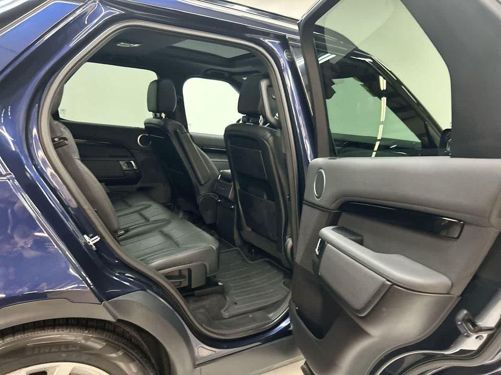 used 2018 Land Rover Discovery car, priced at $16,499