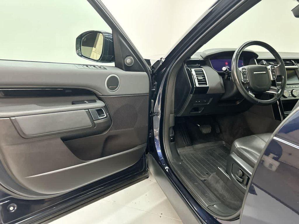 used 2018 Land Rover Discovery car, priced at $16,499
