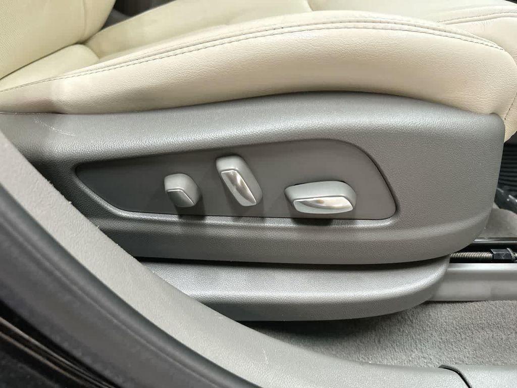 used 2018 Cadillac XT5 car, priced at $15,500