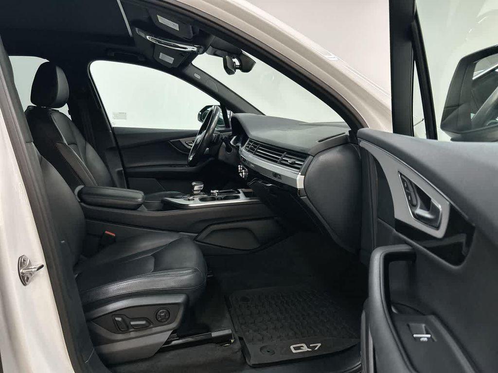 used 2019 Audi Q7 car, priced at $16,900