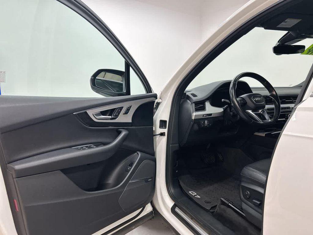 used 2019 Audi Q7 car, priced at $16,900