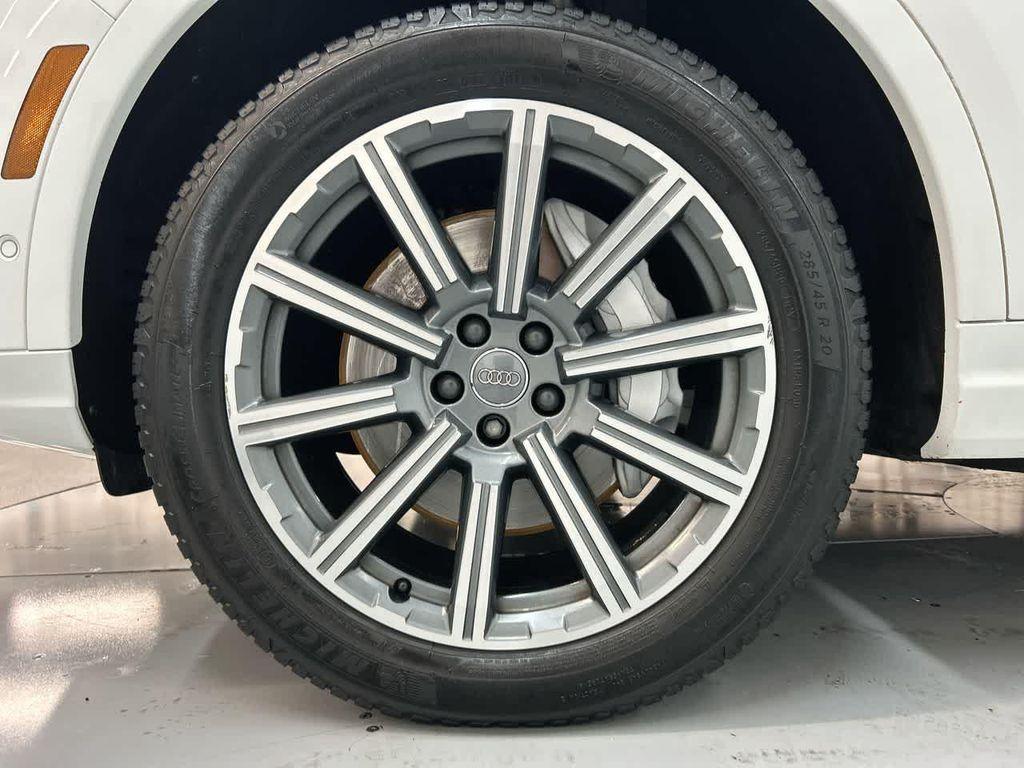 used 2019 Audi Q7 car, priced at $16,900