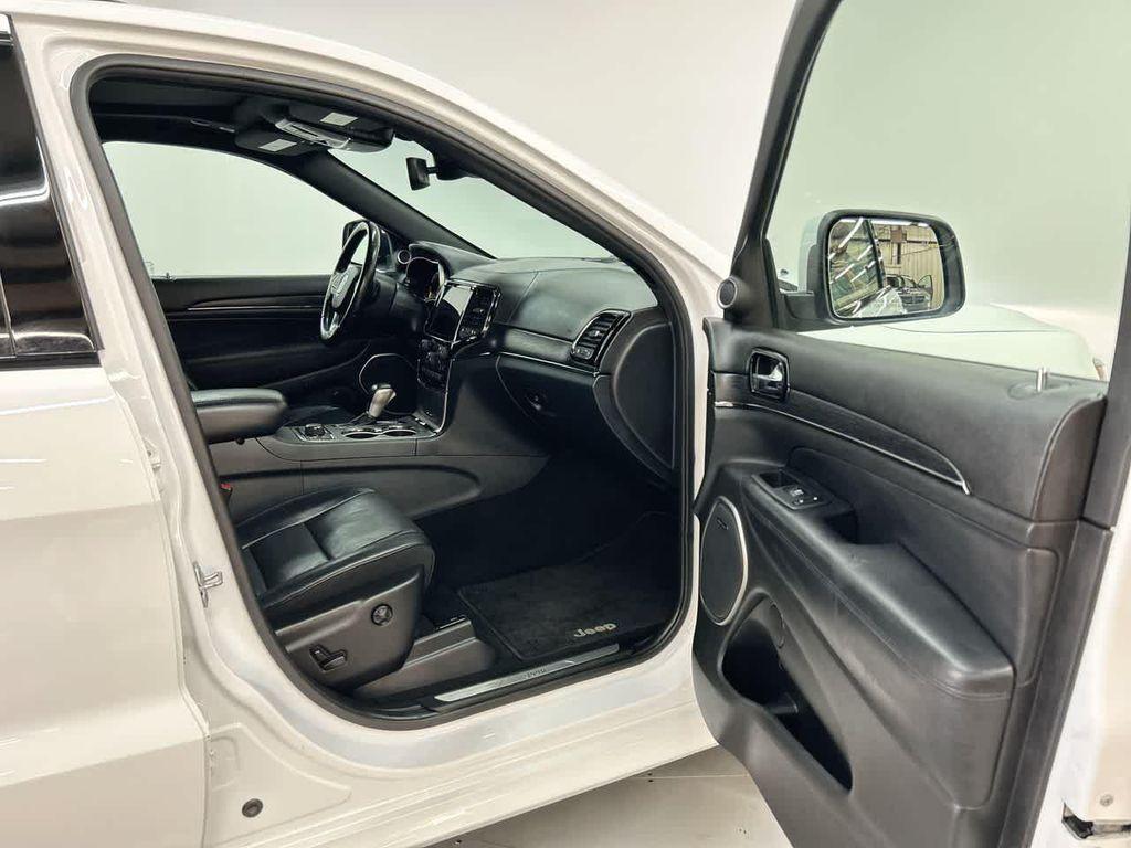 used 2021 Jeep Grand Cherokee car, priced at $23,900