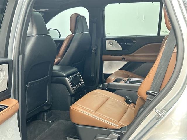 used 2020 Lincoln Aviator car, priced at $33,600