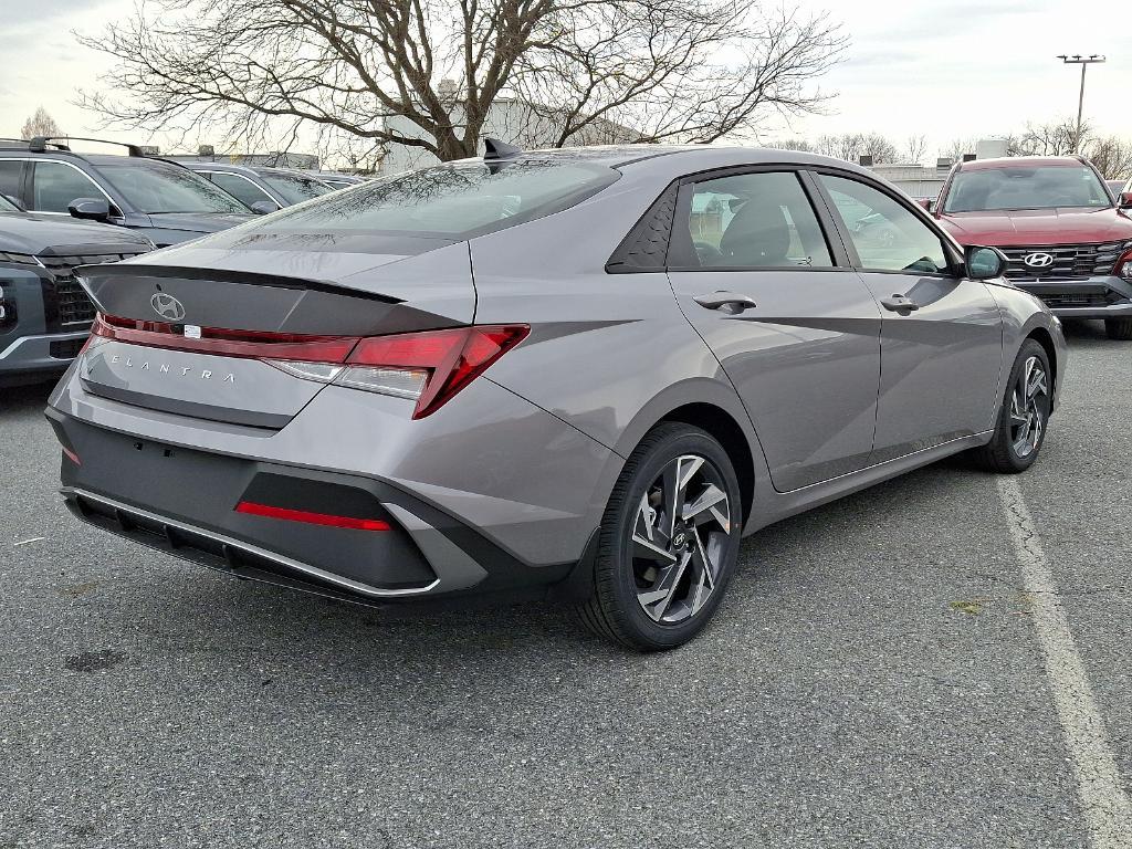 new 2025 Hyundai Elantra car, priced at $24,885