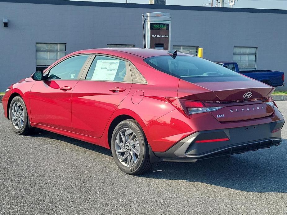 new 2024 Hyundai Elantra car, priced at $25,280