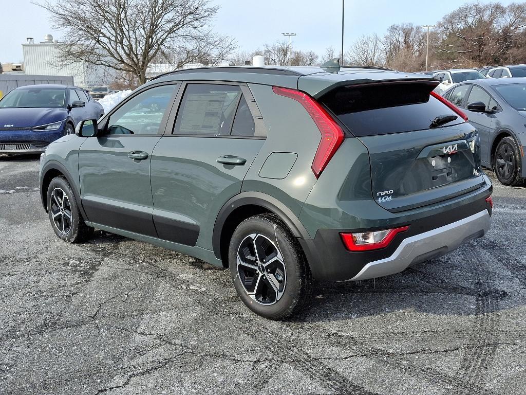 new 2025 Kia Niro car, priced at $31,340