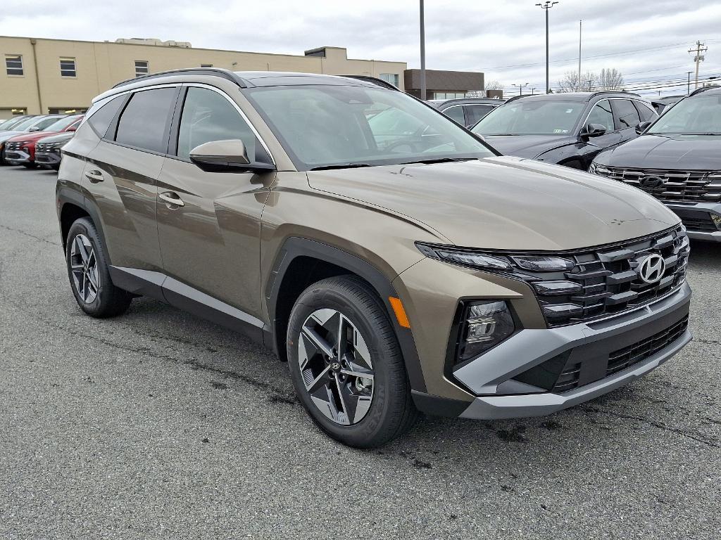 new 2025 Hyundai TUCSON Hybrid car, priced at $38,340