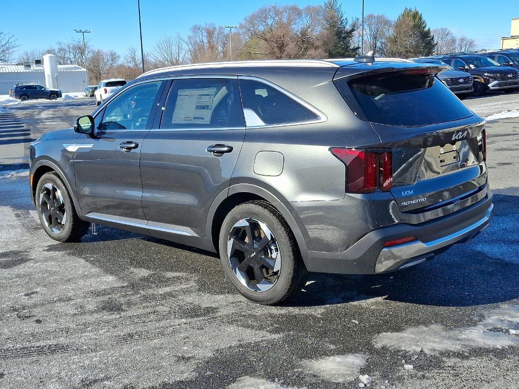 new 2025 Kia Sorento Hybrid car, priced at $43,390