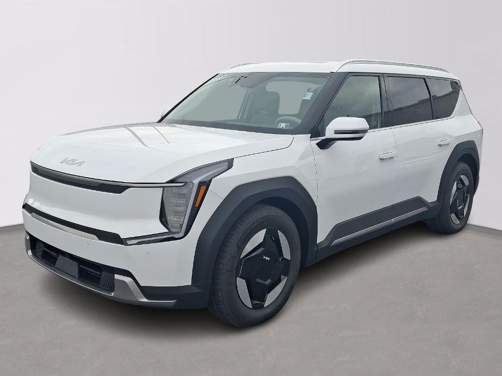 new 2025 Kia EV9 car, priced at $66,560