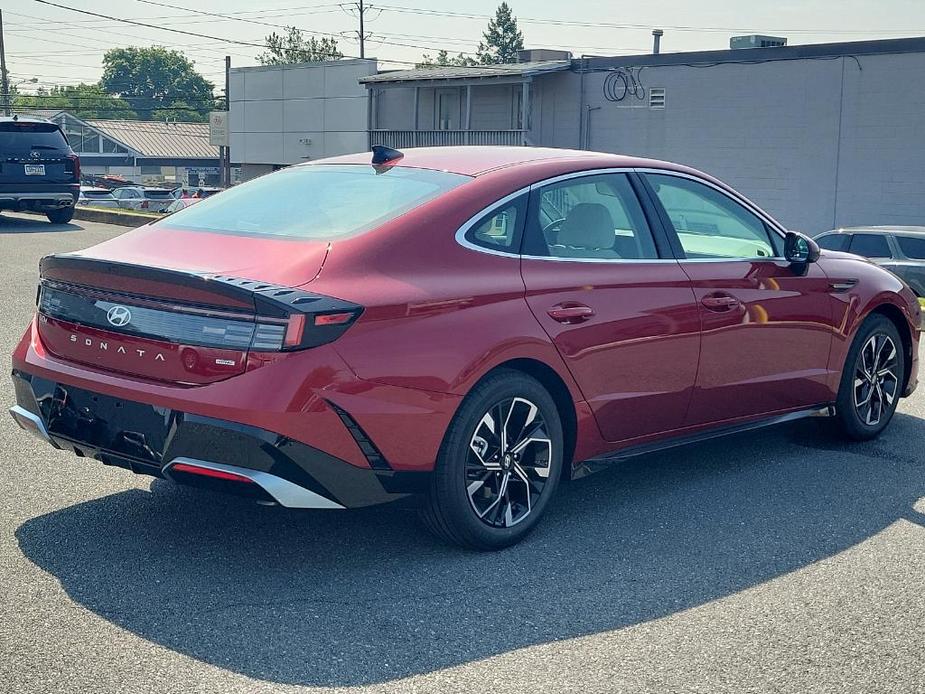 new 2024 Hyundai Sonata car, priced at $30,730