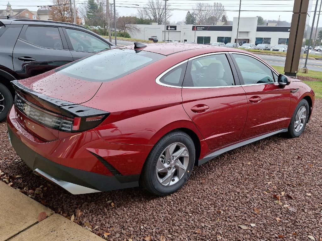 new 2025 Hyundai Sonata car, priced at $28,855