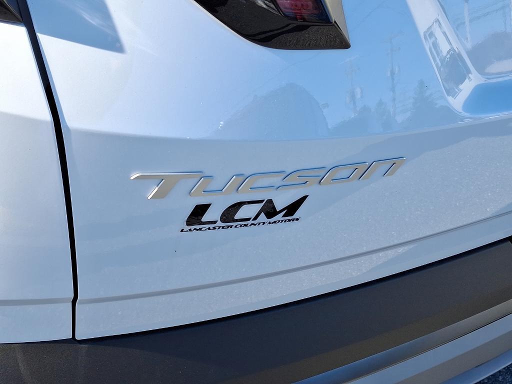 new 2025 Hyundai Tucson Hybrid car, priced at $38,830