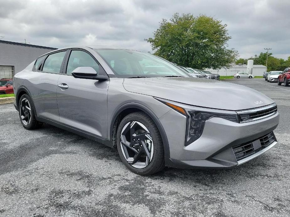 new 2025 Kia K4 car, priced at $25,320