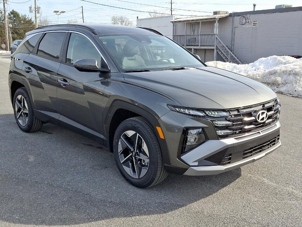 new 2025 Hyundai Tucson Hybrid car, priced at $38,340