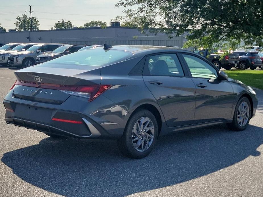 new 2024 Hyundai Elantra car, priced at $25,180