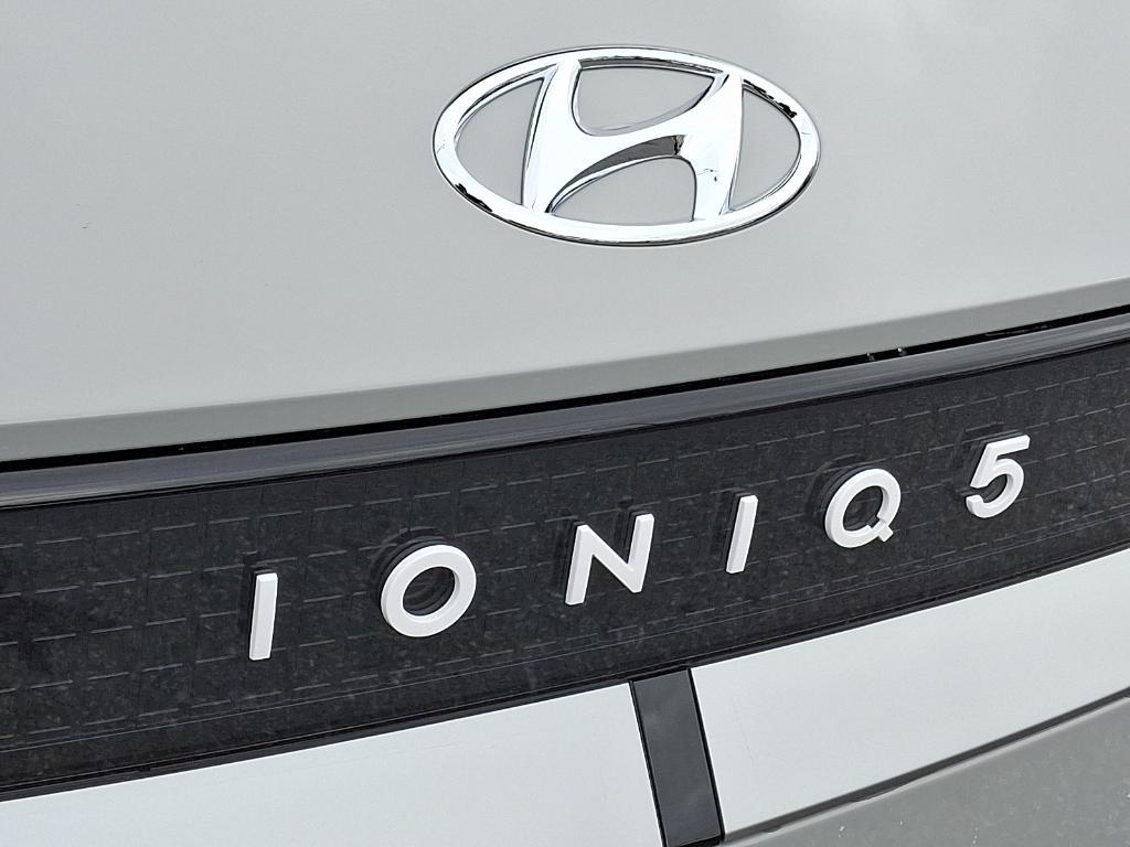 new 2024 Hyundai IONIQ 5 car