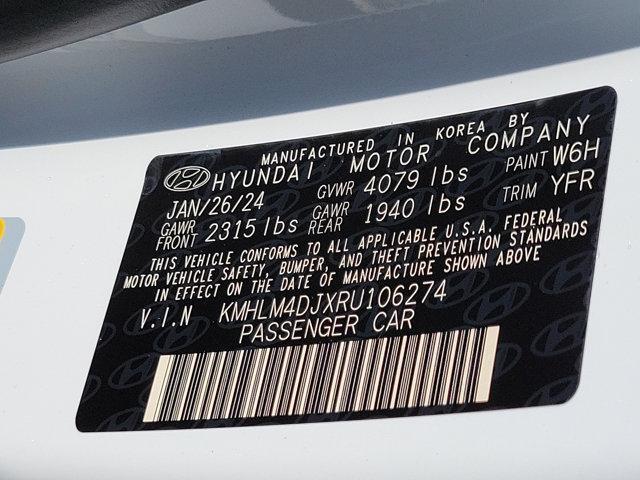 new 2024 Hyundai Elantra HEV car, priced at $28,465