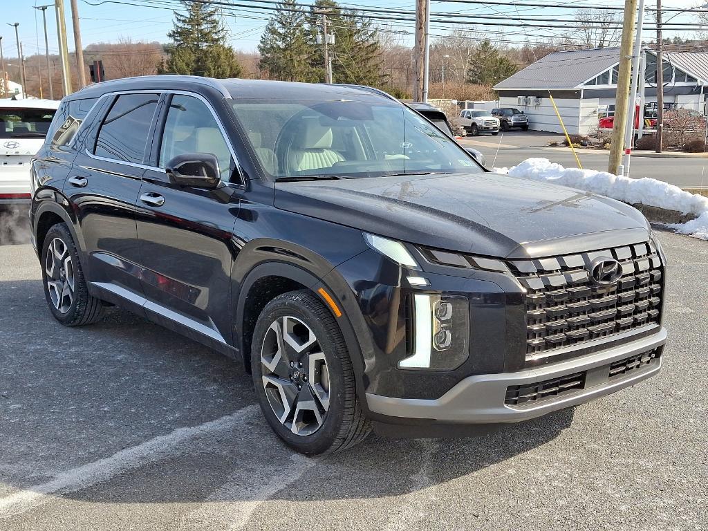 new 2025 Hyundai Palisade car, priced at $53,054