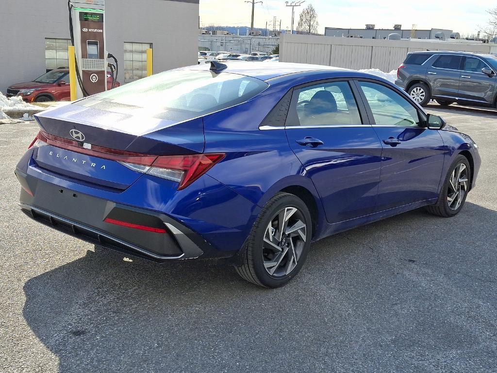 new 2025 Hyundai Elantra car, priced at $27,265