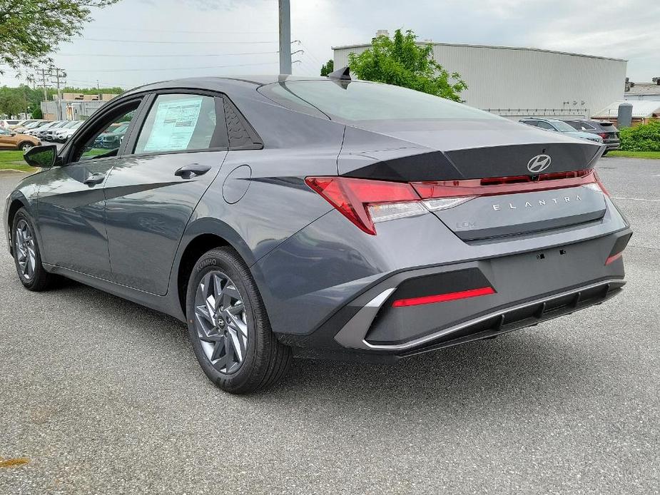 new 2024 Hyundai Elantra car, priced at $25,090