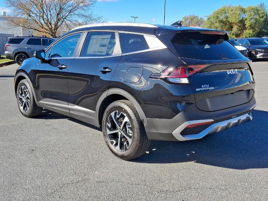 new 2025 Kia Sportage Hybrid car, priced at $33,940