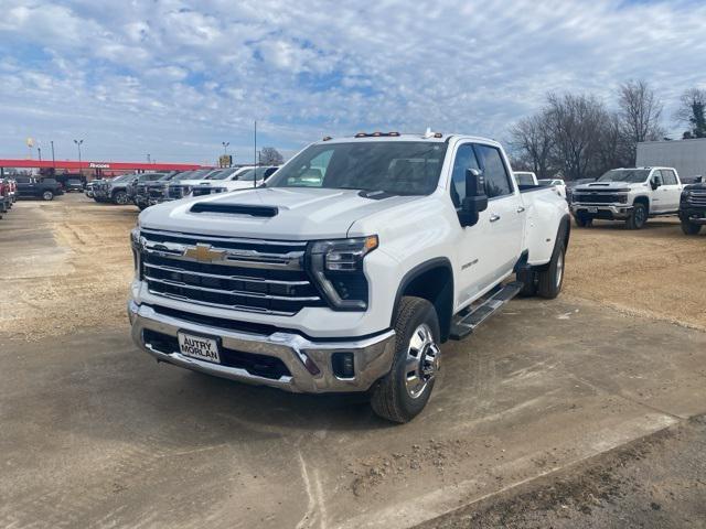 new 2025 Chevrolet Silverado 3500 car, priced at $82,215