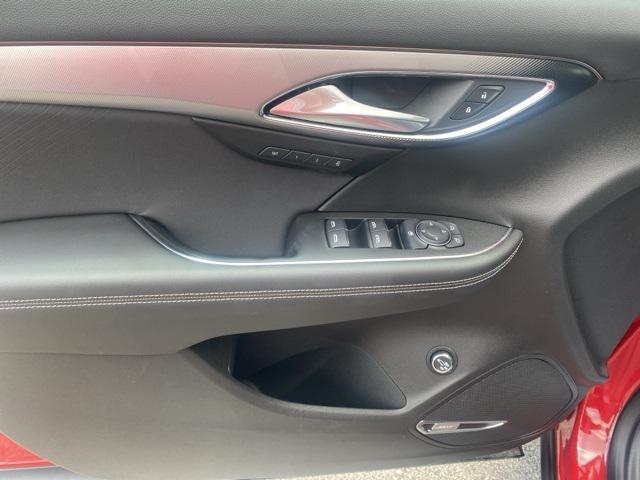 new 2025 Buick Envision car, priced at $39,495