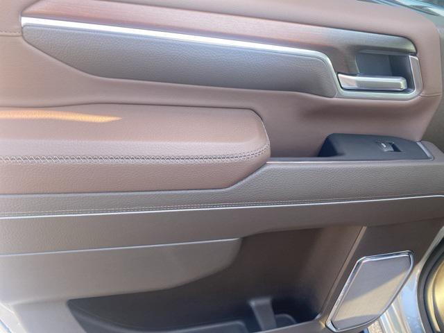 new 2025 GMC Sierra 2500 car, priced at $75,018