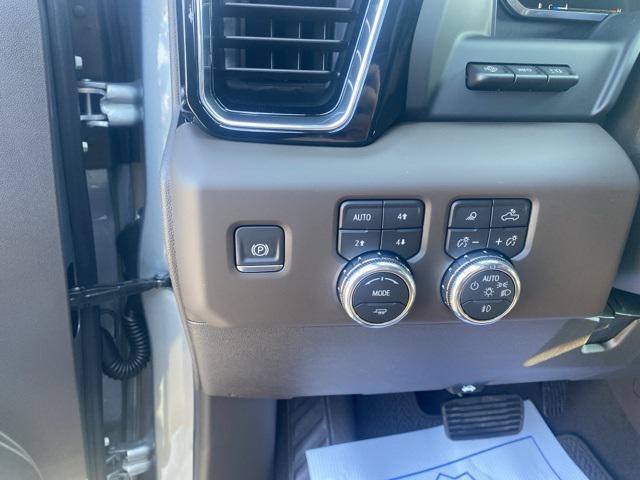 new 2025 GMC Sierra 2500 car, priced at $75,018