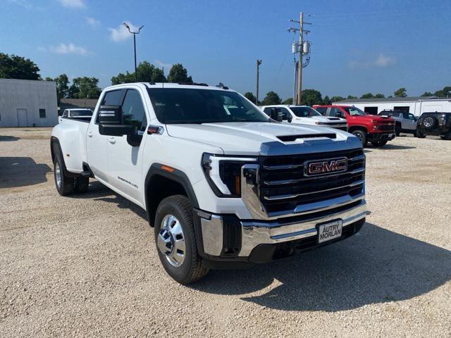 new 2025 GMC Sierra 3500 car, priced at $70,914