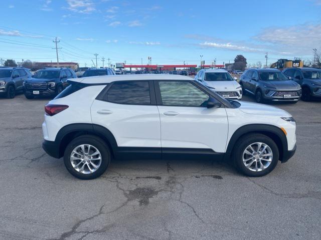 new 2025 Chevrolet TrailBlazer car, priced at $24,850