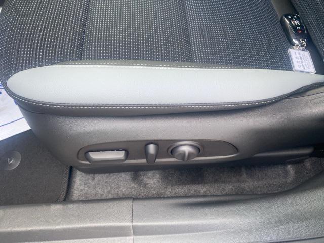 new 2025 Buick Envista car, priced at $26,175
