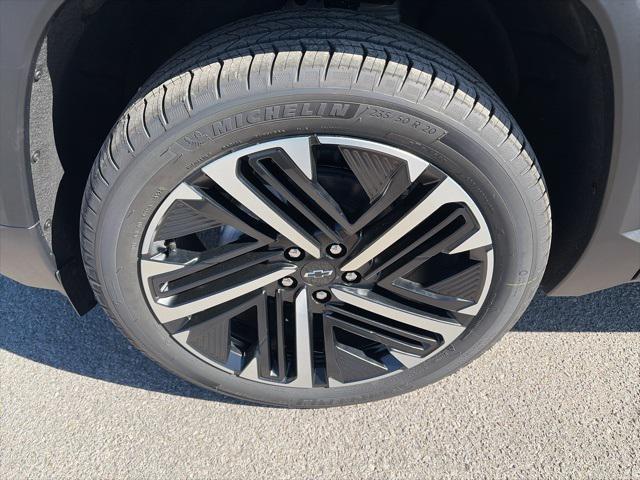 new 2026 Chevrolet Equinox car, priced at $37,647