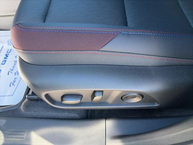 new 2026 Chevrolet Equinox car, priced at $37,647