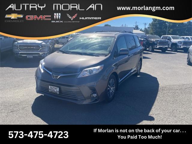 used 2018 Toyota Sienna car, priced at $25,900