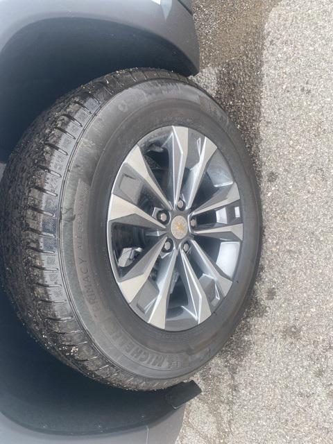 new 2026 Chevrolet Equinox car, priced at $34,990