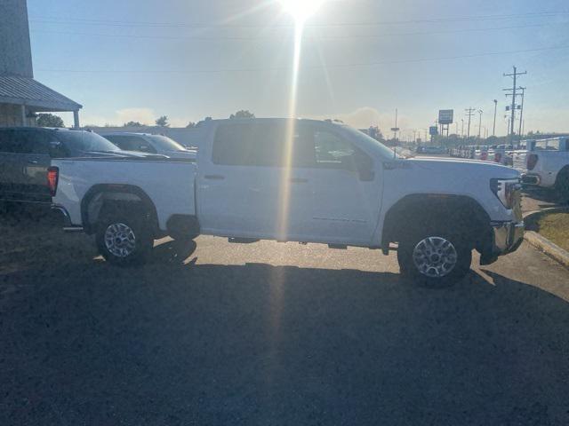 new 2025 GMC Sierra 2500 car, priced at $66,004