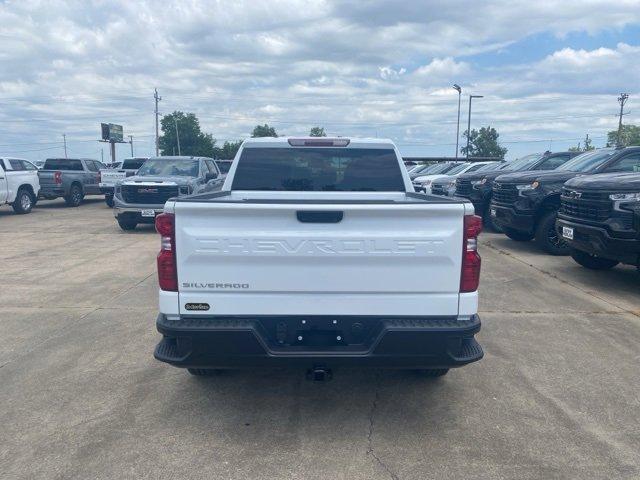 new 2024 Chevrolet Silverado 1500 car, priced at $43,700