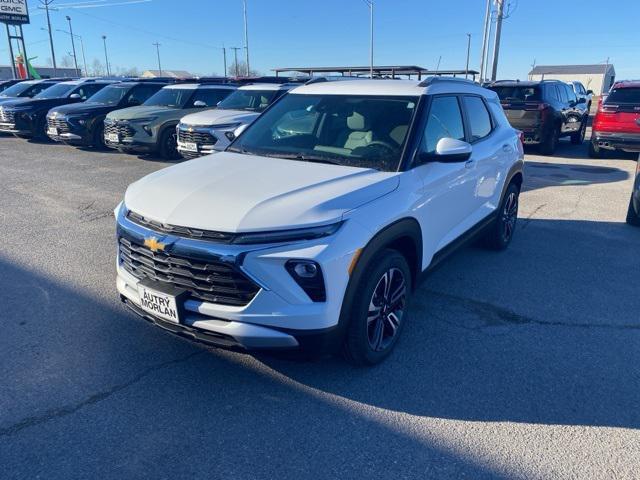 new 2025 Chevrolet TrailBlazer car, priced at $28,565